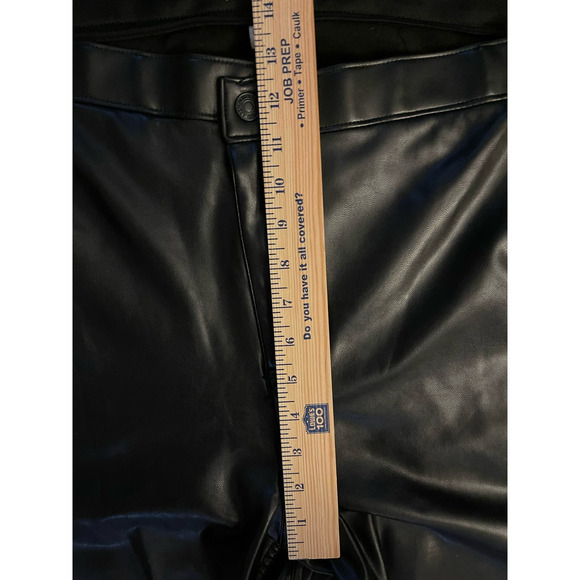 Abercrombie & Fitch‎ Black Curve Love Vegan Leather 90s Straight Pant Size 22S - Picture 11 of 15